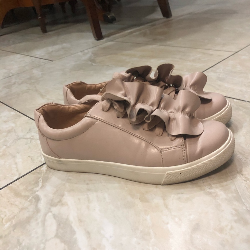 Ruffle sneakers - Picture 3 of 4